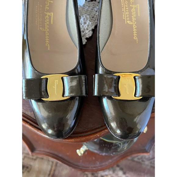 Vintage 90s Ferragamo Vara Bow Patent Leather Dark Brown 8 AA 338 DB 43048 - Picture 4 of 8